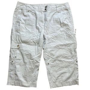 Reitmans women’s cream cargo short size 15‎